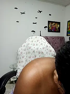 Snapshot of vannesitha25 chatting on February 4, 2026, 11:00 pm vannesitha25 online show from February 4, 2026, 11:00 pm