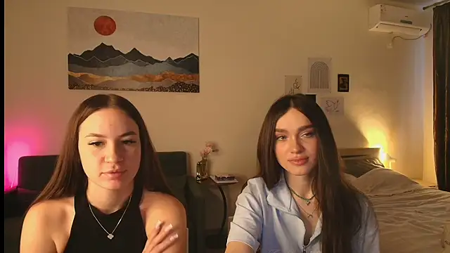 MayaGlow online show from January 10, 2026, 5:36 am