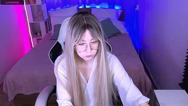 Snapshot of sofiisun chatting on October 21, 2025, 2:33 am sofiisun online show from October 21, 2025, 2:33 am