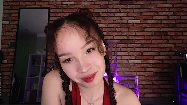 saya li1 online show from November 9, 2025, 10:03 pm