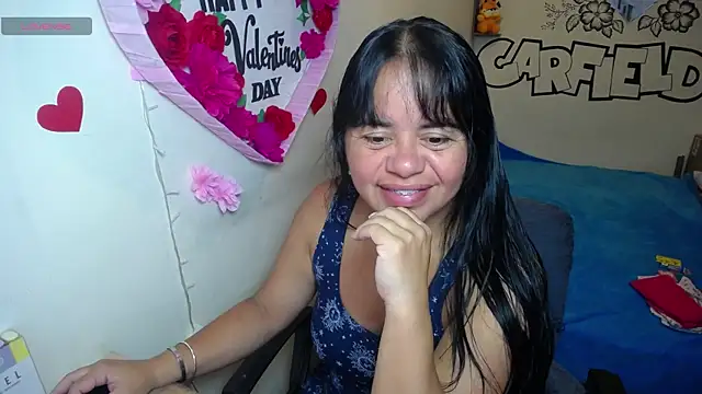 Miss  kendra  online show from May 16, 2026, 12:48 pm