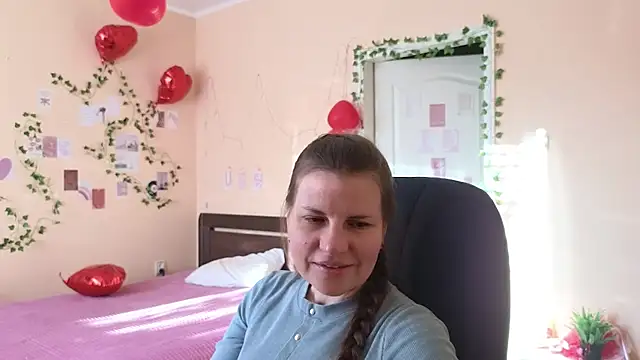 Snapshot of Mirabelle_Velvet chatting on March 9, 2026, 4:49 am Mirabelle Velvet online show from March 9, 2026, 4:49 am