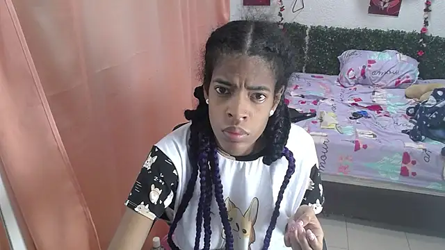 Snapshot of thianahorny chatting on June 15, 2026, 12:49 pm thianahorny online show from June 15, 2026, 12:49 pm