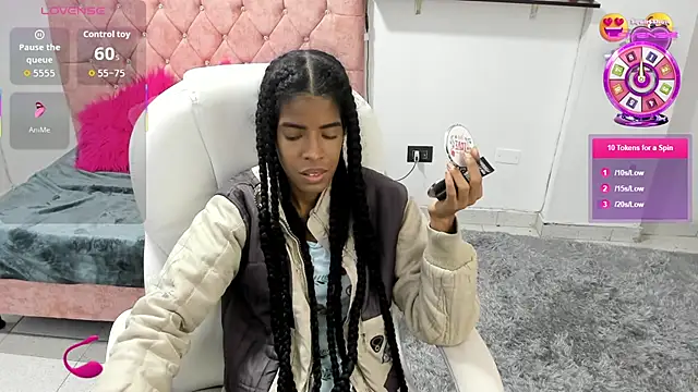 thianahorny online show from November 27, 2025, 9:10 am