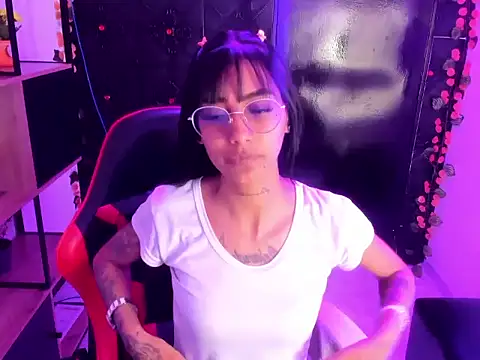 KarlaSlutSkinny   online show from February 27, 2026, 9:03 pm