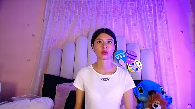 SweetRenata  online show from February 23, 2026, 11:55 am