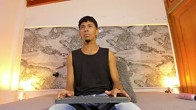 Ethan thouse online show from October 12, 2025, 7:26 pm