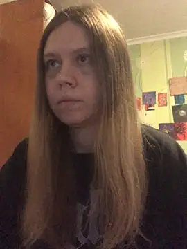 Snapshot of LunaVirelle chatting on November 1, 2025, 2:33 pm LunaVirelle online show from November 1, 2025, 2:33 pm