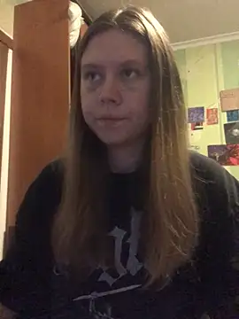 Snapshot of LunaVirelle chatting on October 26, 2025, 9:04 pm LunaVirelle online show from October 26, 2025, 9:04 pm