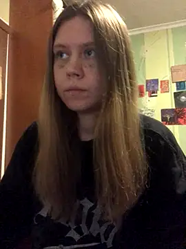 Snapshot of LunaVirelle chatting on October 27, 2025, 6:42 pm LunaVirelle online show from October 27, 2025, 6:42 pm