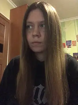 LunaVirelle online show from February 17, 2026, 4:15 pm