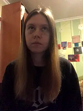 Snapshot of LunaVirelle chatting on October 21, 2025, 5:01 pm LunaVirelle online show from October 21, 2025, 5:01 pm