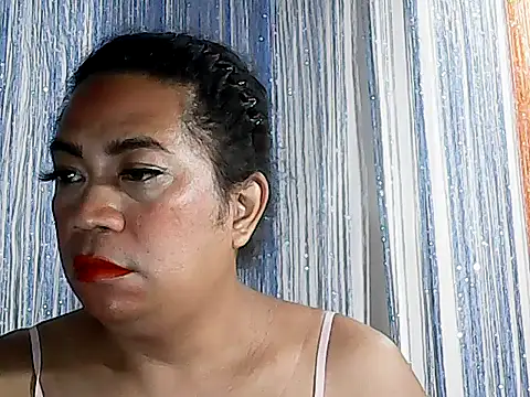 Snapshot of HotAlezia chatting on April 1, 2026, 12:13 am HotAlezia online show from April 1, 2026, 12:13 am