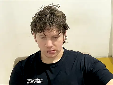 Snapshot of Skol_100802 chatting on March 2, 2026, 12:12 pm Skol 100802 online show from March 2, 2026, 12:12 pm