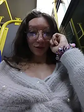 Lucy colee online show from November 17, 2025, 12:25 am