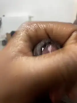 j ratid online show from November 18, 2025, 9:18 pm