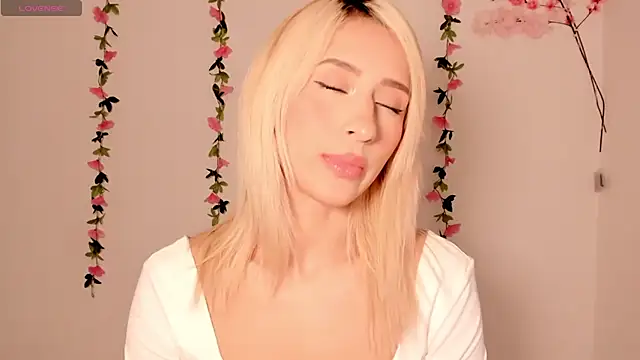 Ashleyroys 111 online show from March 7, 2026, 4:45 pm