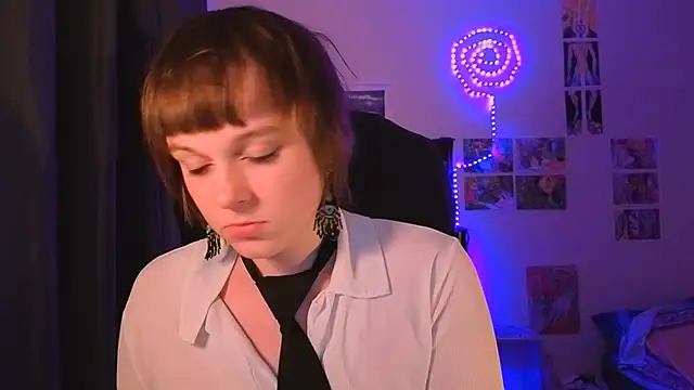 liquid0fluid0 online show from October 15, 2025, 5:32 pm