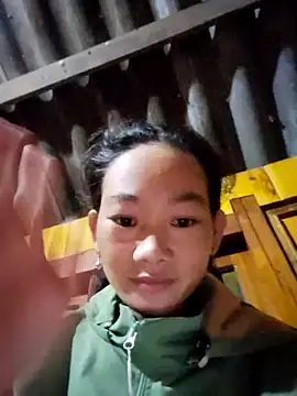 gio-thu online show from November 11, 2025, 2:12 pm