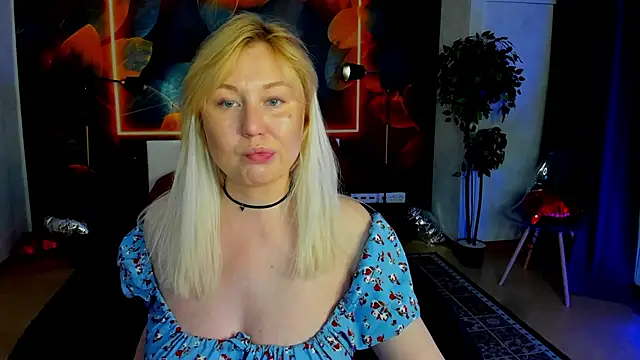 scent  of woman online show from May 27, 2026, 2:30 am