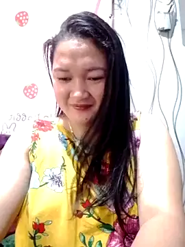 sweetannie13 online show from February 15, 2026, 7:09 am