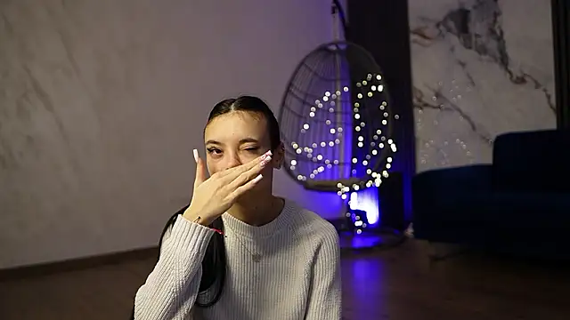 RachelRavee online show from January 17, 2026, 5:22 am