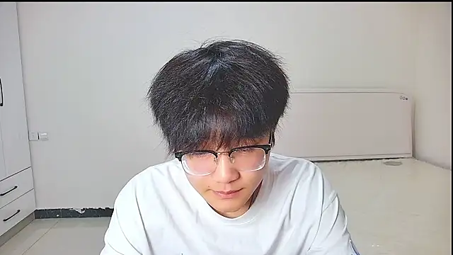 Snapshot of KK-cuteboy chatting on May 20, 2026, 12:24 pm KK-cuteboy online show from May 20, 2026, 12:24 pm