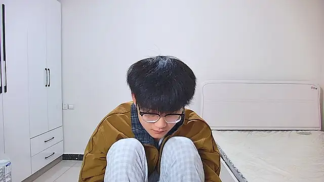 Snapshot of KK-cuteboy chatting on May 3, 2026, 12:09 pm KK-cuteboy online show from May 3, 2026, 12:09 pm