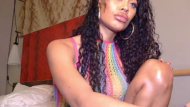 Little Minx Chanel online show from January 12, 2026, 11:09 pm