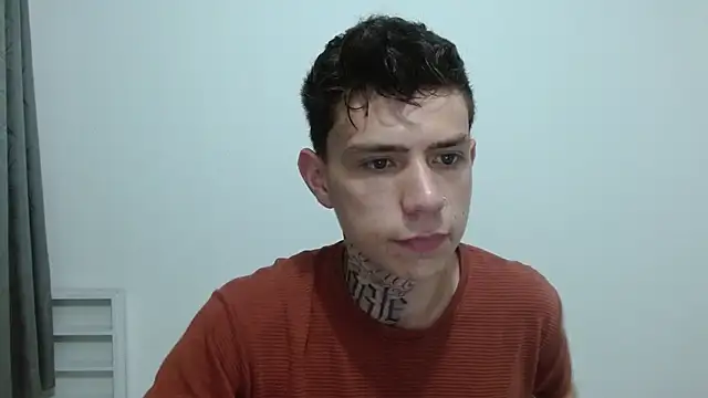 hot teo  online show from November 28, 2025, 11:10 am