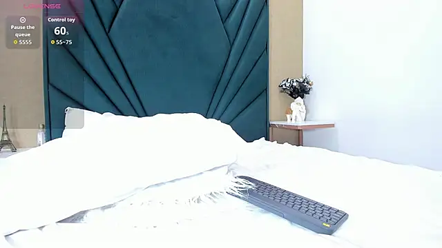 rebeca brown  online show from February 23, 2026, 12:01 am