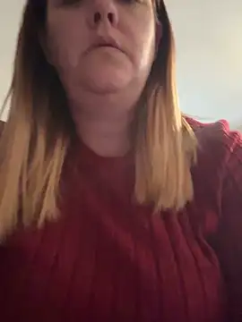 Snapshot of BbwGreenEyes69_ chatting on October 8, 2025, 2:07 pm BbwGreenEyes69  online show from October 8, 2025, 2:07 pm