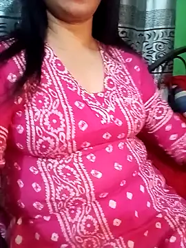 Snapshot of Rubina3344 chatting on November 2, 2025, 10:20 am Rubina3344 online show from November 2, 2025, 10:20 am