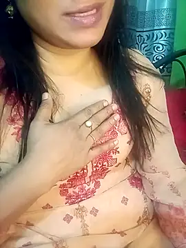 Snapshot of Rubina3344 chatting on November 4, 2025, 10:08 am Rubina3344 online show from November 4, 2025, 10:08 am