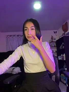Snapshot of emyli_11 chatting on October 9, 2025, 11:16 pm emyli 11 online show from October 9, 2025, 11:16 pm