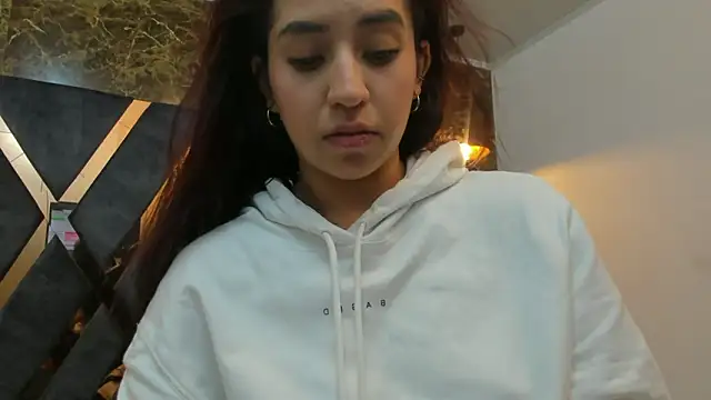 Vittoria Conti  online show from March 12, 2026, 4:55 pm