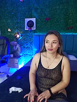 Kiaraa88 online show from May 27, 2026, 8:27 pm