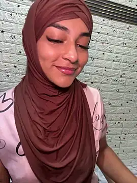 Snapshot of CelestSkyy chatting on November 8, 2025, 6:22 pm CelestSkyy online show from November 8, 2025, 6:22 pm