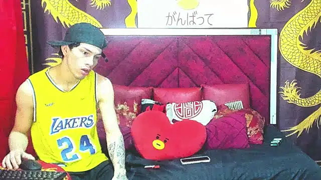 Pride couple online show from February 21, 2026, 11:18 pm