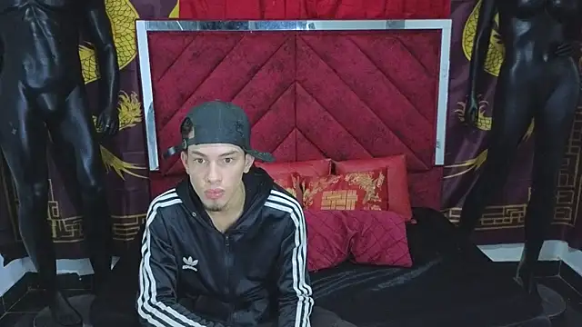 Pride couple online show from October 27, 2025, 11:27 pm