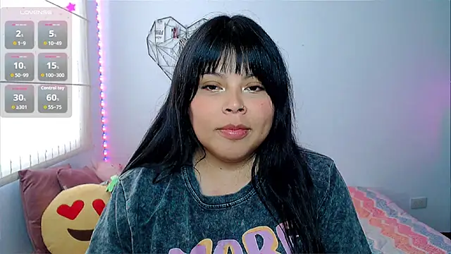 EllieMoonX online show from May 15, 2026, 9:35 pm