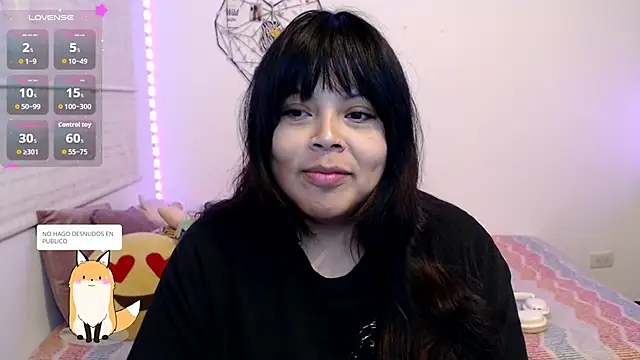 Snapshot of EllieMoonX chatting on July 10, 2026, 11:38 pm EllieMoonX online show from July 10, 2026, 11:38 pm