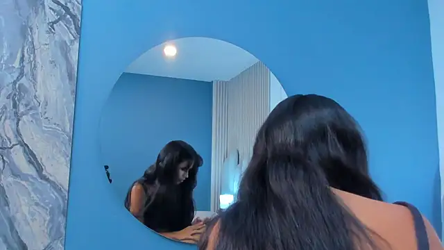 luly dreams online show from June 7, 2026, 11:26 am