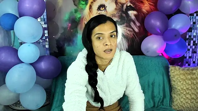 ZAMMIRA online show from February 12, 2026, 5:51 am