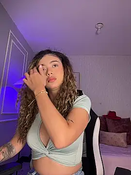 HoneyMollyX online show from November 25, 2025, 1:00 pm