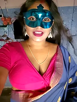 Snapshot of Sweet-Maddlina chatting on July 14, 2026, 1:50 pm Sweet-Maddlina online show from July 14, 2026, 1:50 pm