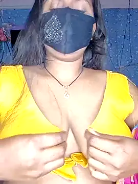 Snapshot of Sweet-Maddlina chatting on June 25, 2026, 1:36 am Sweet-Maddlina online show from June 25, 2026, 1:36 am
