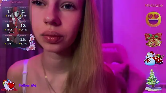 LunaCrave online show from December 16, 2025, 8:40 am