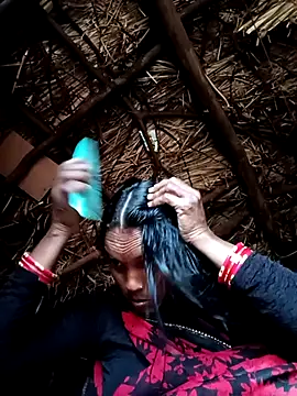 Cutsedi3 online show from December 22, 2025, 10:48 am