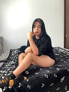 Snapshot of Sienna_LaCroixx chatting on October 30, 2025, 7:44 pm Sienna LaCroixx online show from October 30, 2025, 7:44 pm